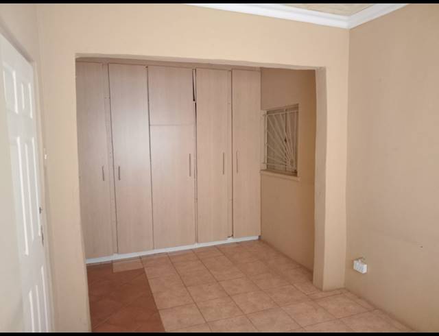 3 BEDROOM HOUSE FOR SALE IN EVATON WEST